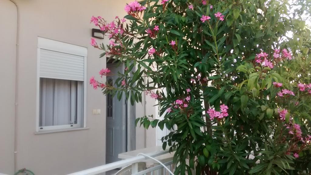 Apartments Christina Nea Vrasna Luaran gambar